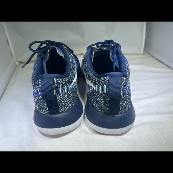 PreOwned Nike Roshe Two Flyknit Women's 6.5 Athletic Sneakers - Picture 6 of 7
